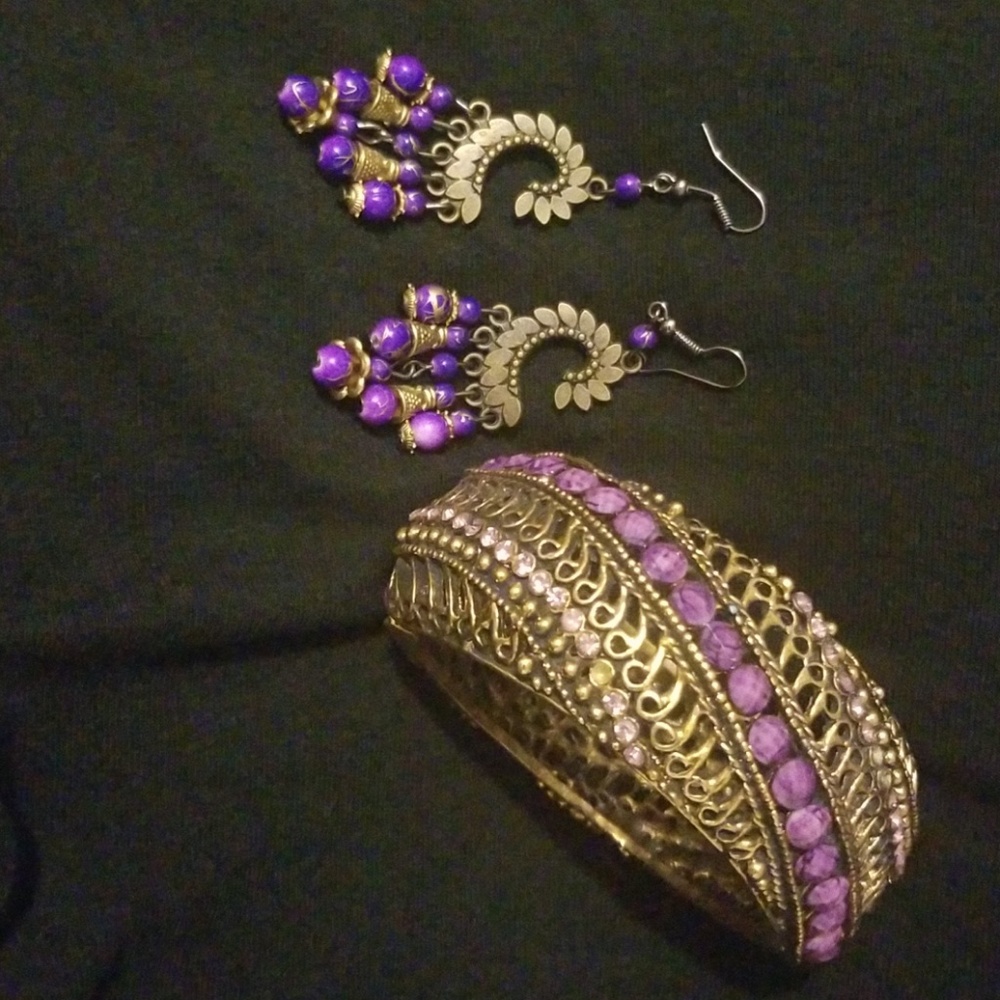 Custom jewelry